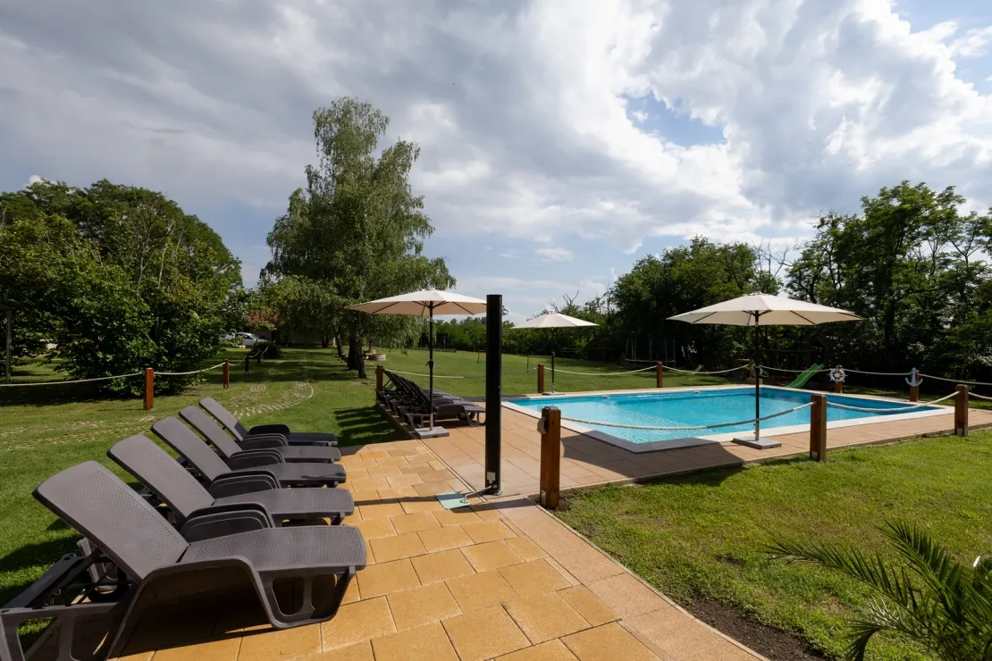 nekeresd-birtok-nyugalom-kikapcsolodas-szallas-medence-jacuzzi-nemesker-11